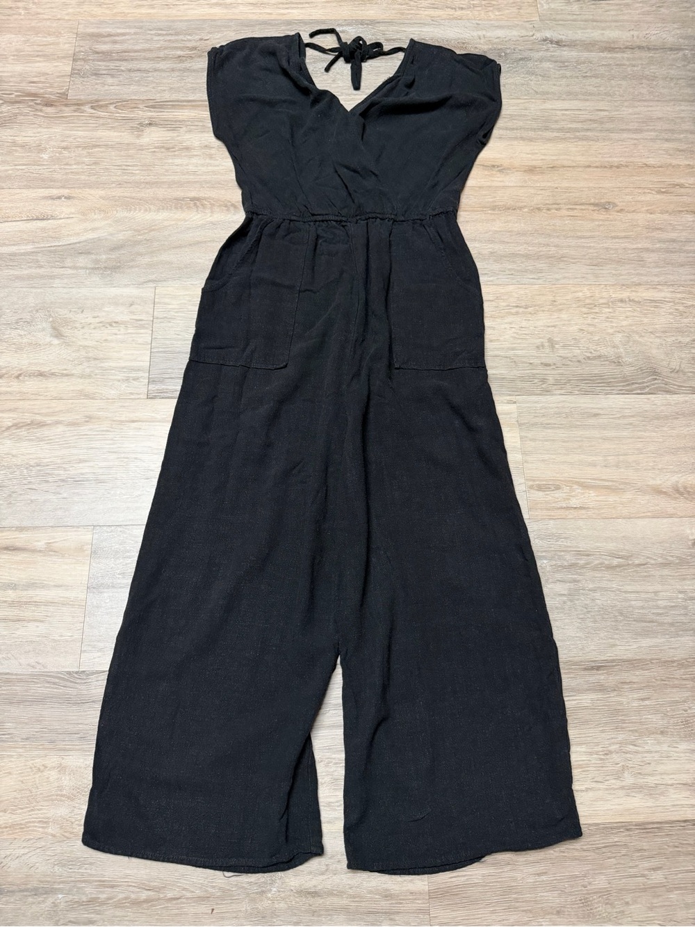 Universal Thread Small  Black Wide-Leg Tie-Back Jumpsuit